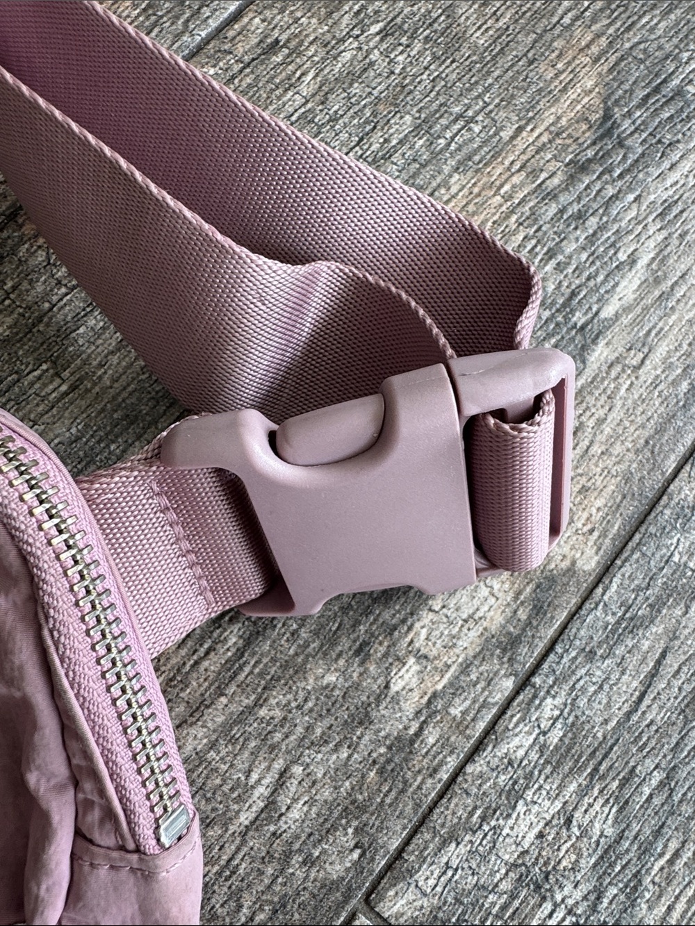 lululemon athletica Dusty Pink Crossbody Belt Bag - Picture 3 of 14